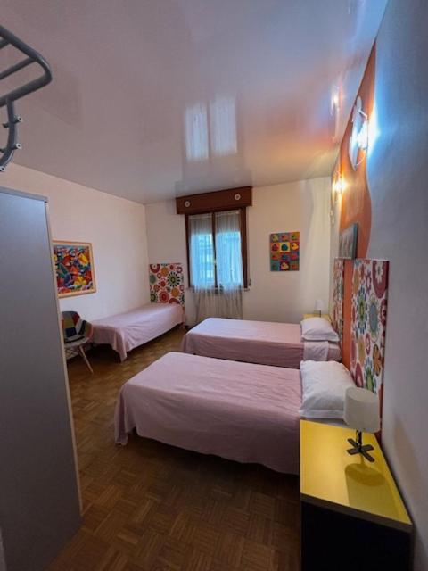 Viamilano25 Bed & Breakfast Мирандола Екстериор снимка